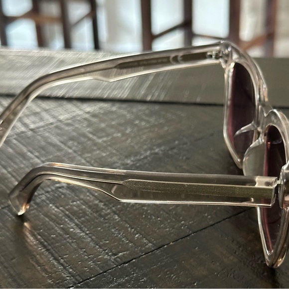 Maui Jim Sunglasses Rs739-05b
Heliconia Crystal Rose Lenses Polarized - Picture 11 of 12